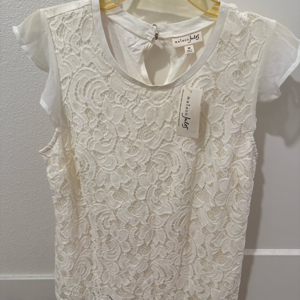 🤍 Maison Jules Lace Top – Size M (Brand New with Tags)
